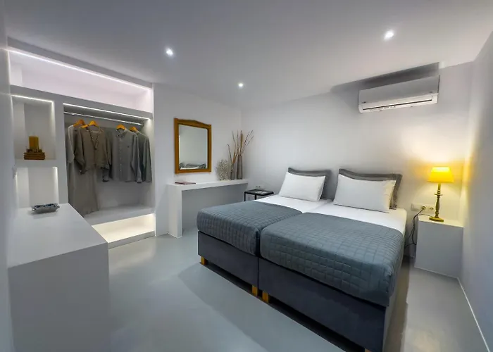 Kefalas In Науса