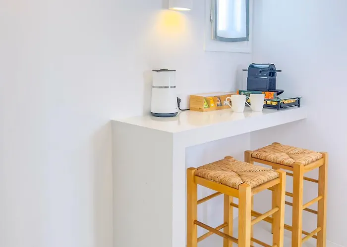 Kefalas In Науса